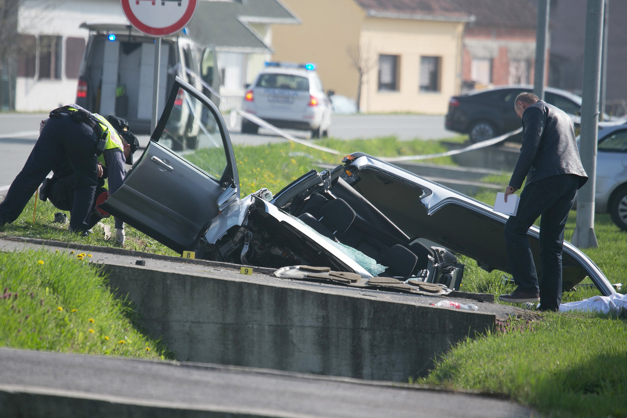 Crni Petak U Slavoniji Dva Automobila Sletjela U Odvodni Kanal