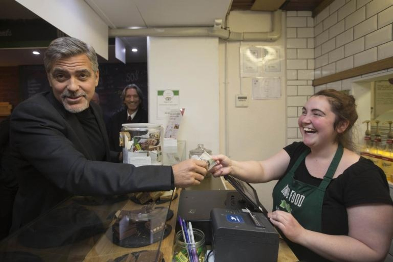 George Clooney pokazao da ima veliko srce u kafiću ostavio 1000 dolara