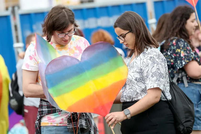 Krenula Povorka Ponosa U Zagrebu Pod Geslom Zajedno Za Trans Prava