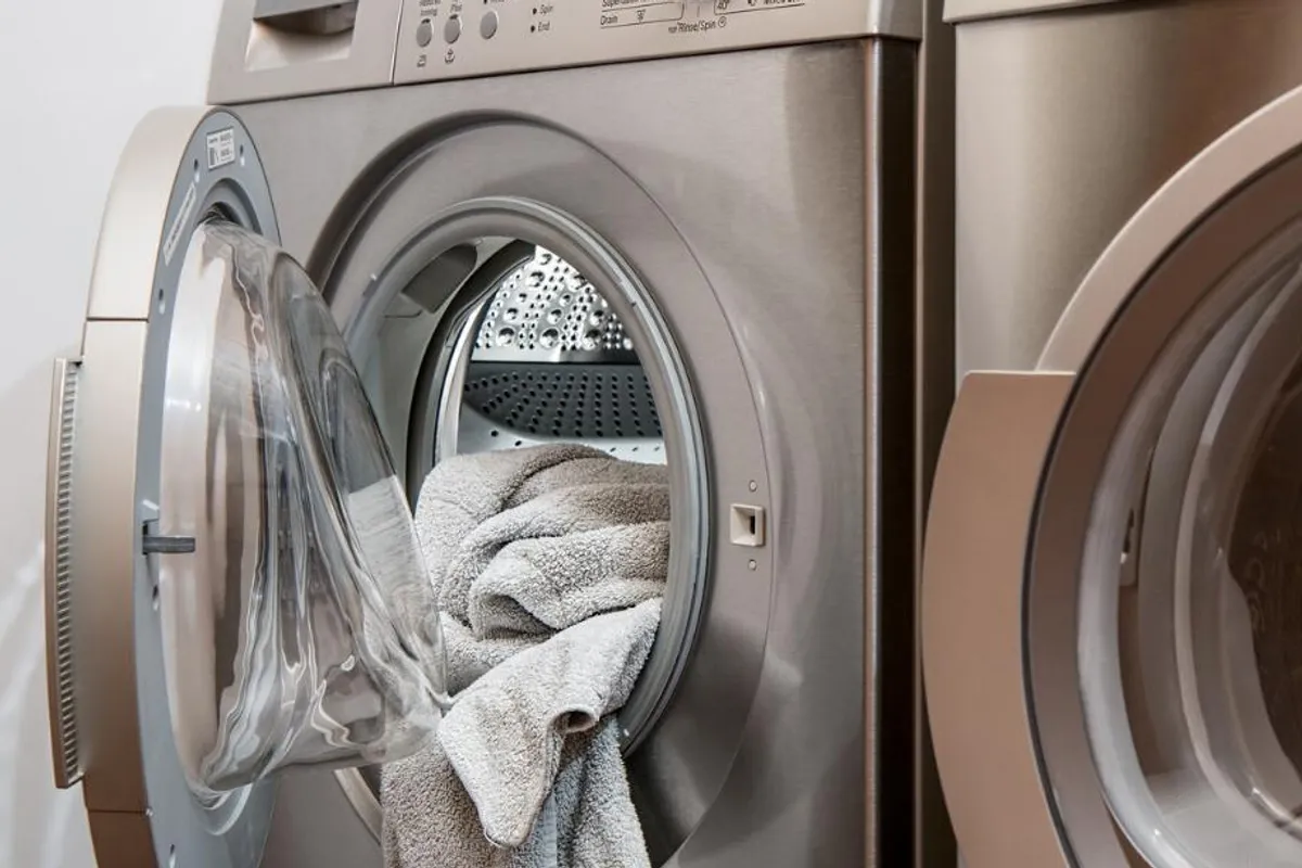 4 pogreške koje možda radiš kada pereš odjeću