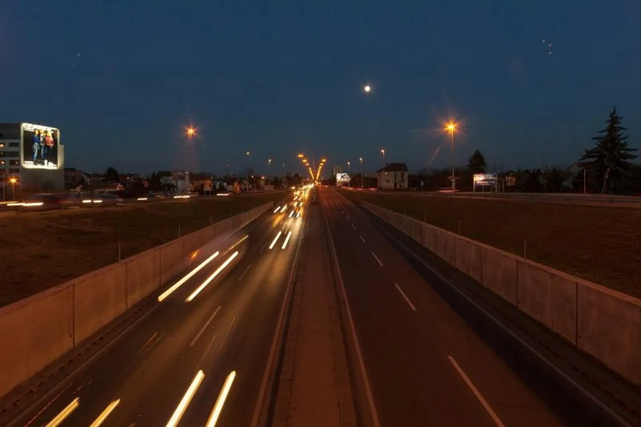Zagreb pod večernjim svjetlima: pogledajte predivan time lapse zagrebačkog prometa
