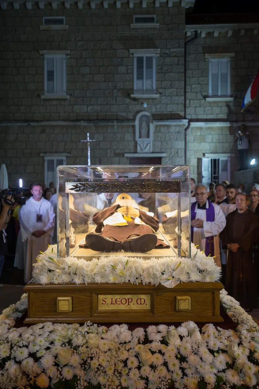 Neraspadnuto tijelo Leopolda Bogdana Mandića stiglo u Dubrovnik