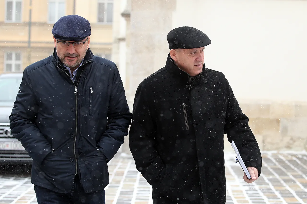 Bandiću ni snijeg ne može ništa: za razliku od ostalih kolega političara, on se Markovim trgom prešetavao u raskopčanom sakou