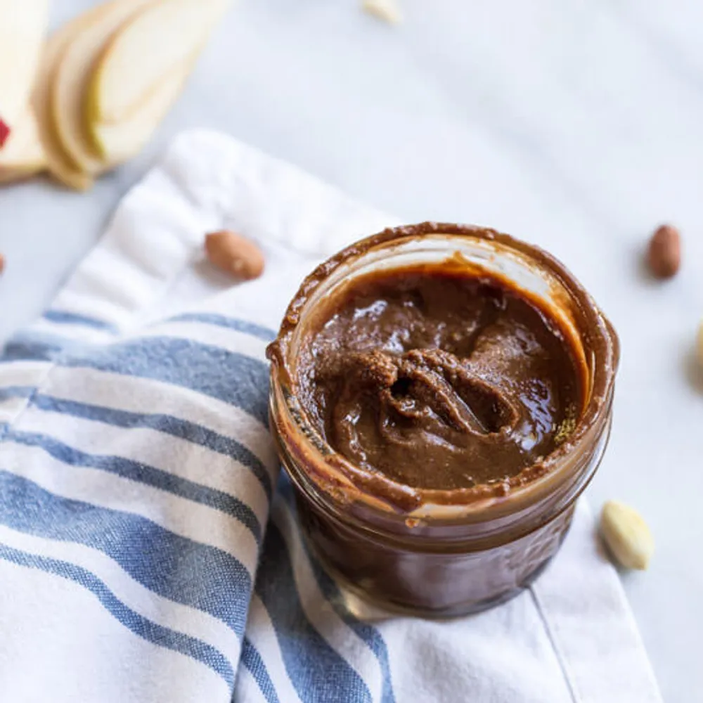 Čokoladni maslac od kikirikija - savršena rapsodija okusa gotova u 10 minuta
