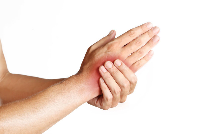 bolove u zglobovima ruke kako liječiti
