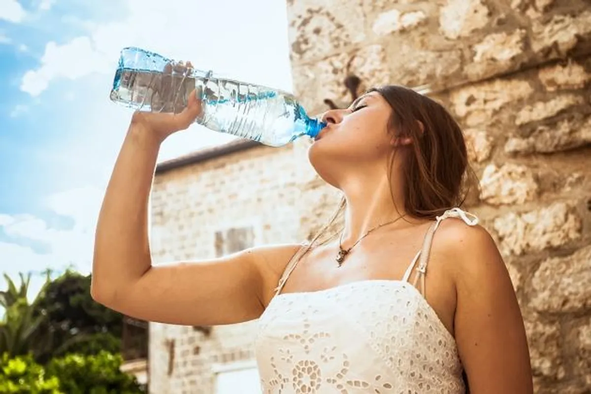 Pijete puno vode, a i dalje ste umorni? Evo što radite krivo
