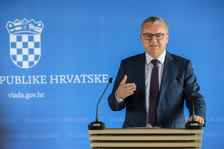 Situacija Na Baniji Spa ava Li Plenkovi Ministra Horvata Ili Samog Sebe
