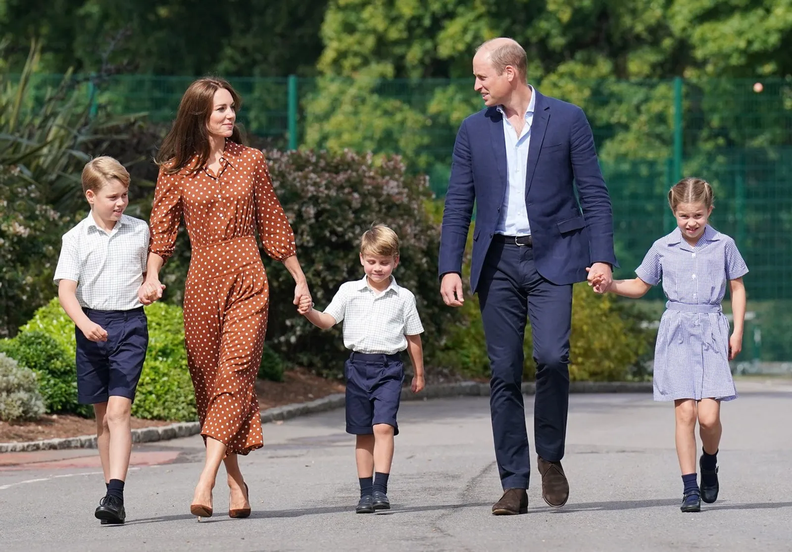 Kraljevska obitelj prvi dan škole