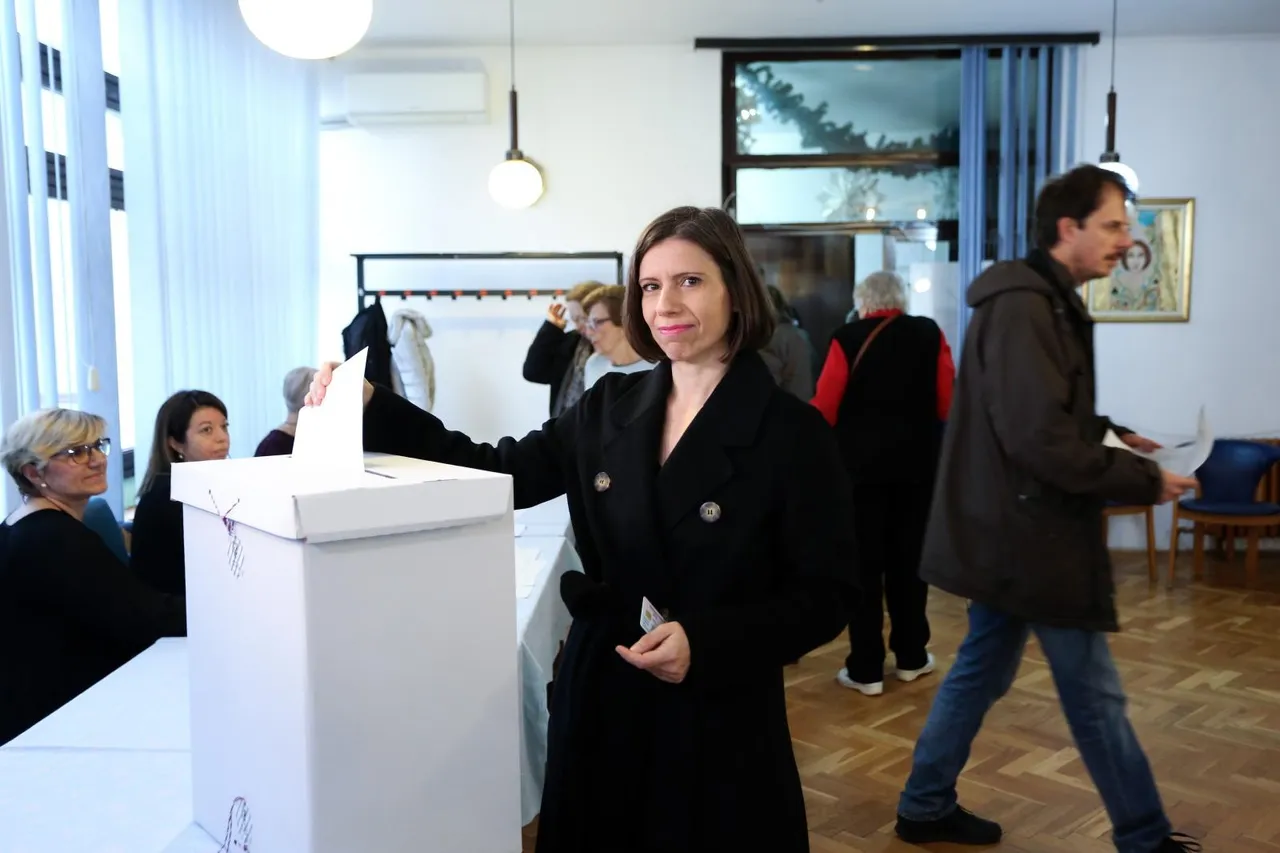 Kandidatkinja za predsjednicu RH Katarina Peović glasovala na izborima