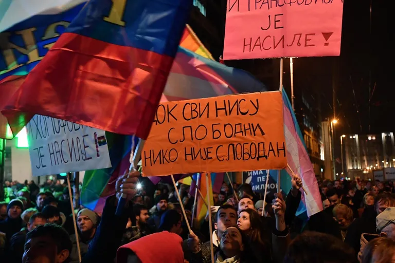 'Počelo je': Više od trideset tisuća Beograđana na prosvjedu protiv nasilja