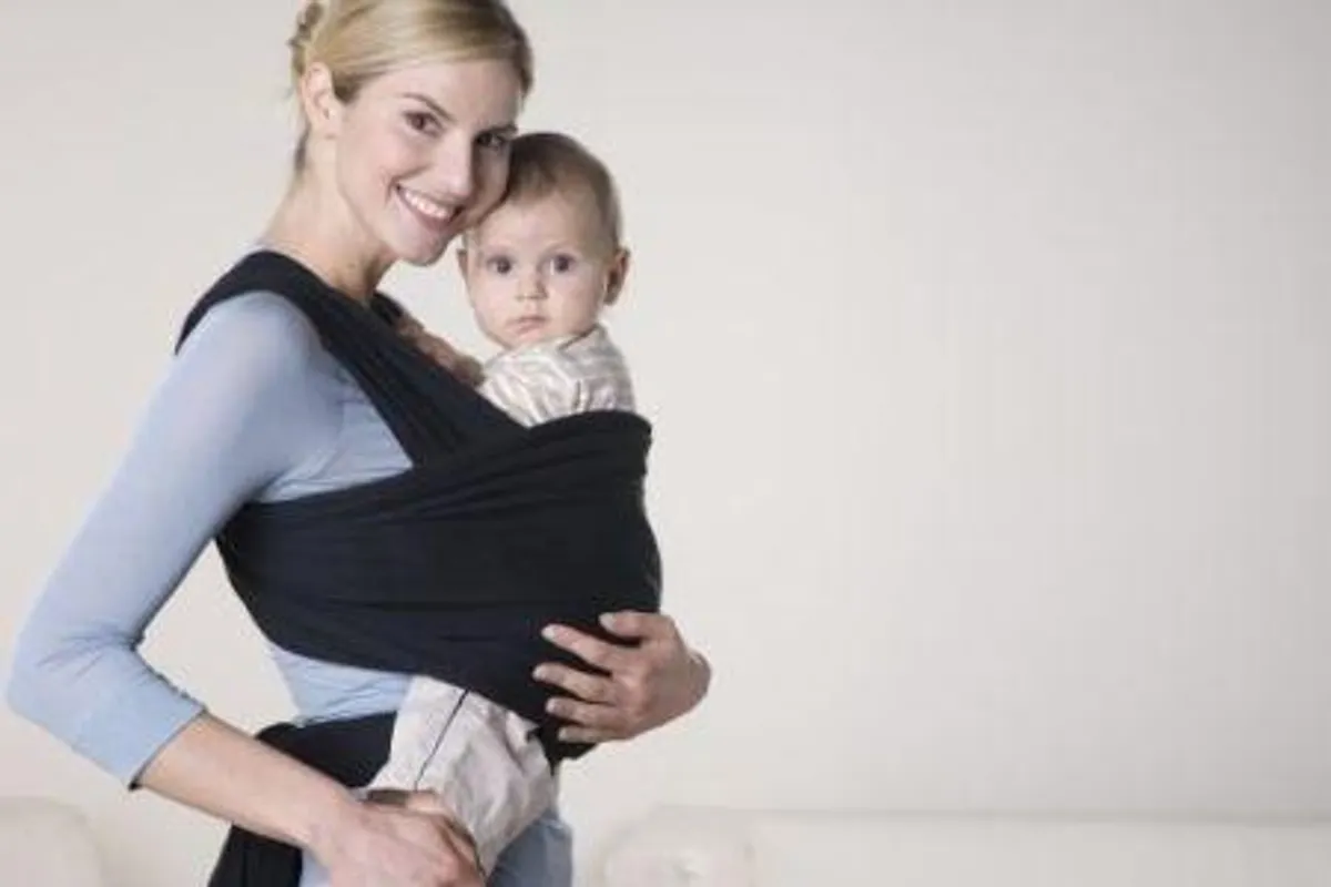 Proljetni hit za novopečene majke - sling nosiljke za djecu
