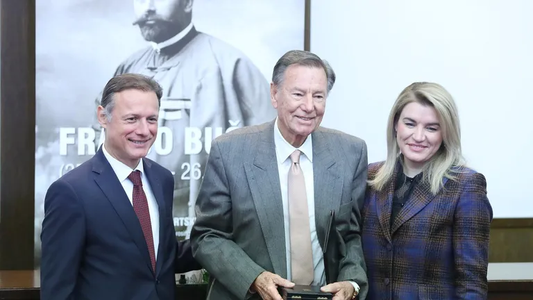 Nikola Pilić primio nagradu za životno djelo Net.hr