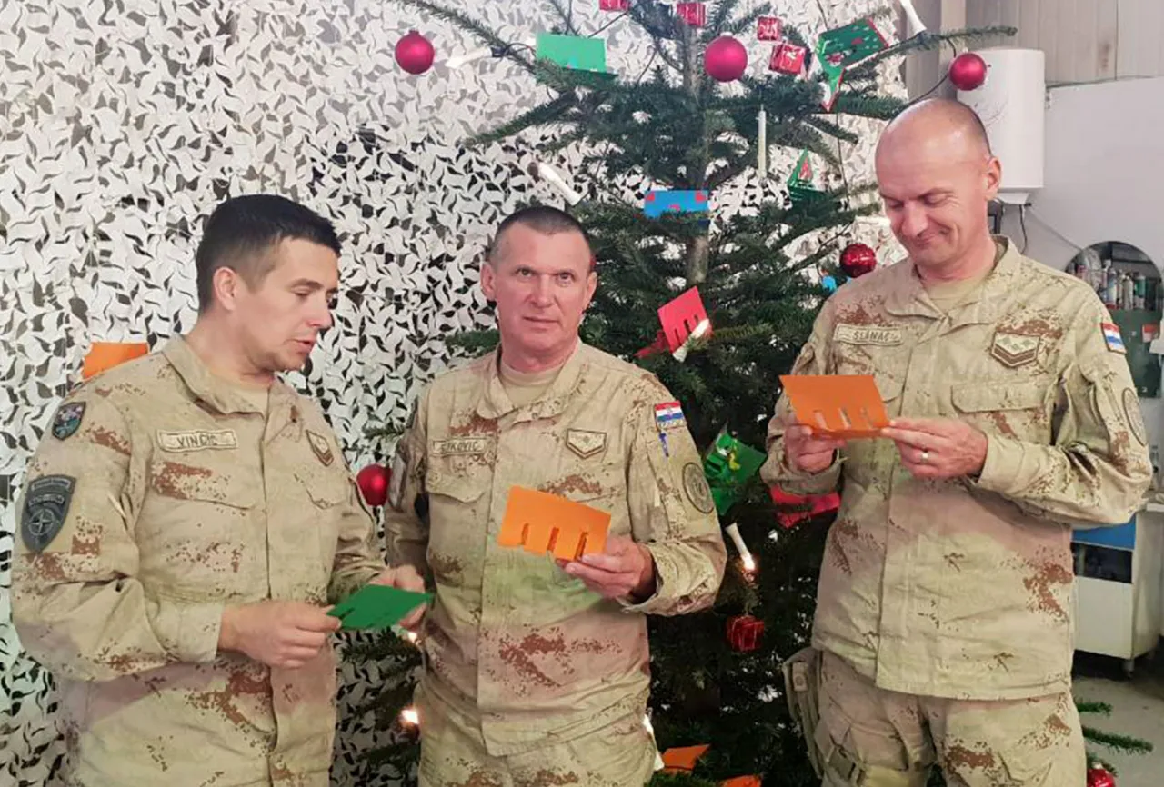 Učenici iz Požege uljepšali blagdane vojnicima u Afganistanu