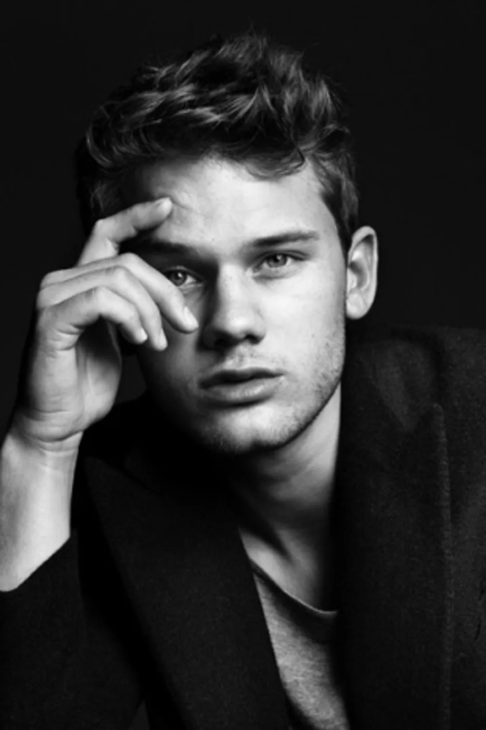 Jeremy Irvine