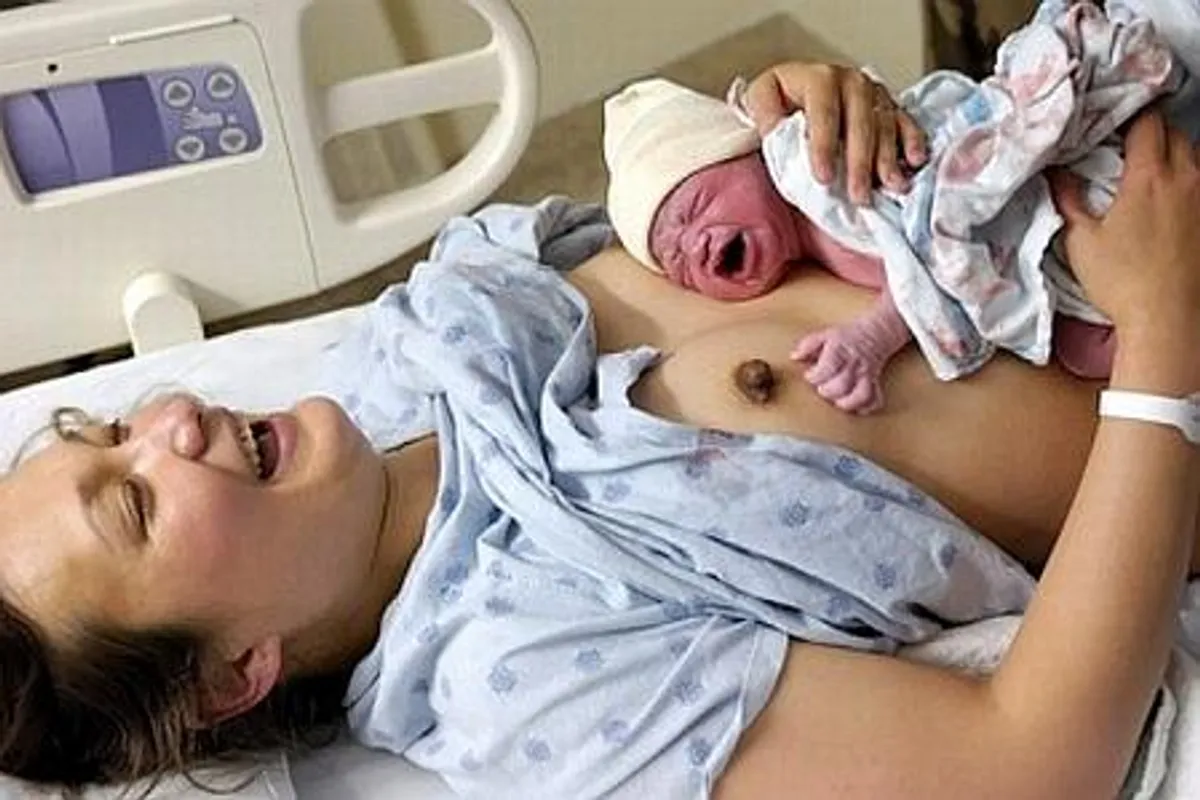 Kako se beba osjeća u prvim trenucima nakon rođenja?