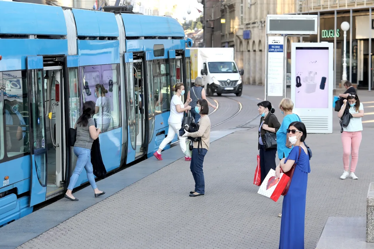 Završni radovi na Trgu bana Jelačića ne utječu na prometovanje