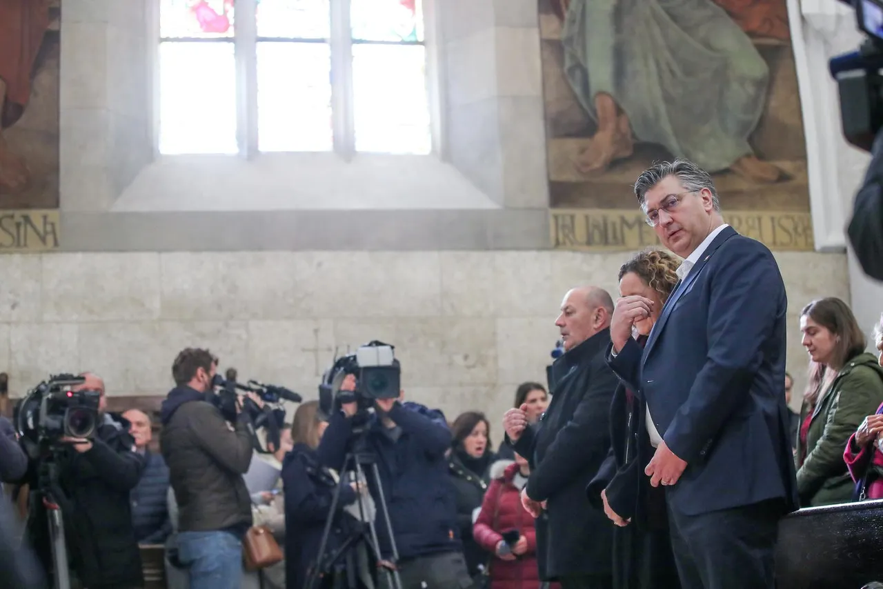 Zagreb: Izjava premijera Plenkovića nakon mise u crkvi sv. Marka 
