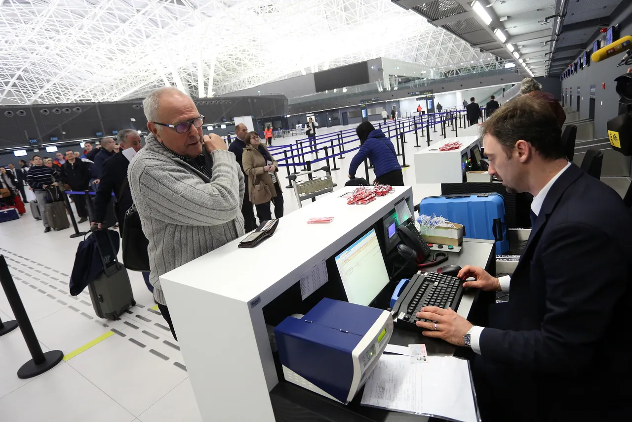 Prvi letovi na novom putničkom terminalu