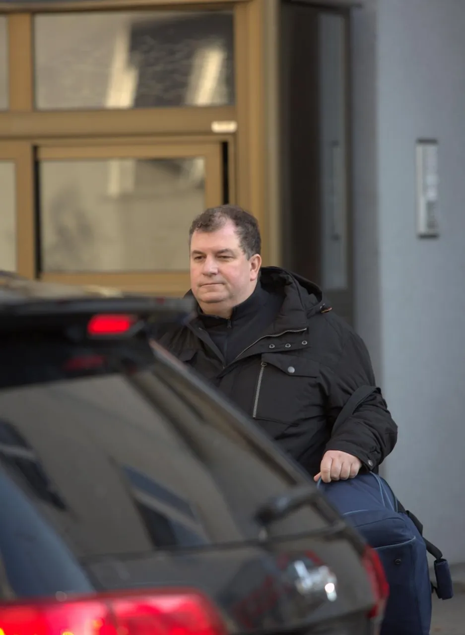 Dan nakon izbornog poraza: Jakov Kitarović spakirao torbu i napustio stan