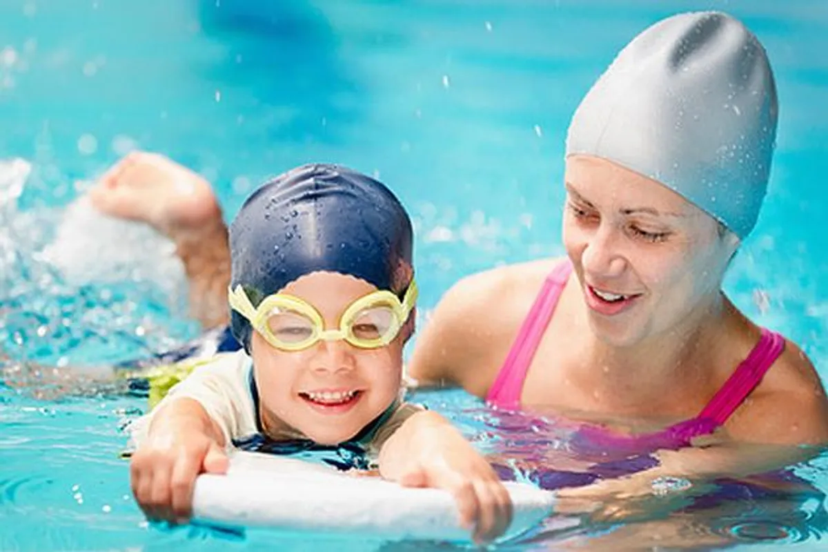 Ovo ljeto naučite svoje dijete plivati