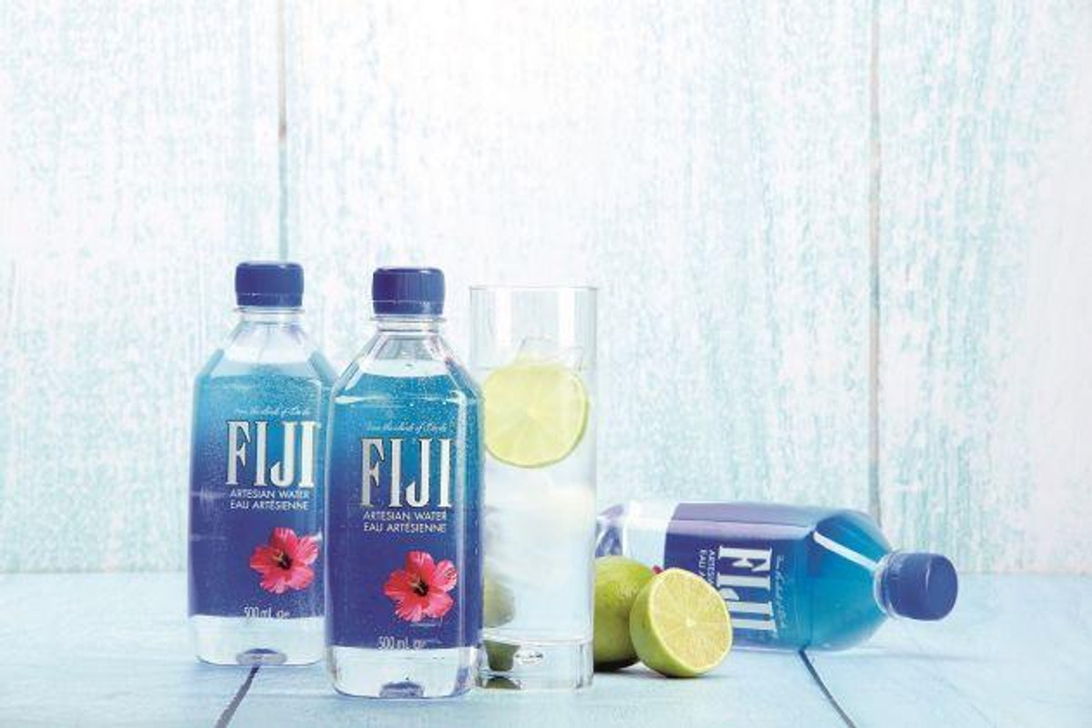 Fiji - najčišća voda koju zvijezde obožavaju ekskluzivno u SPAR-u i ...