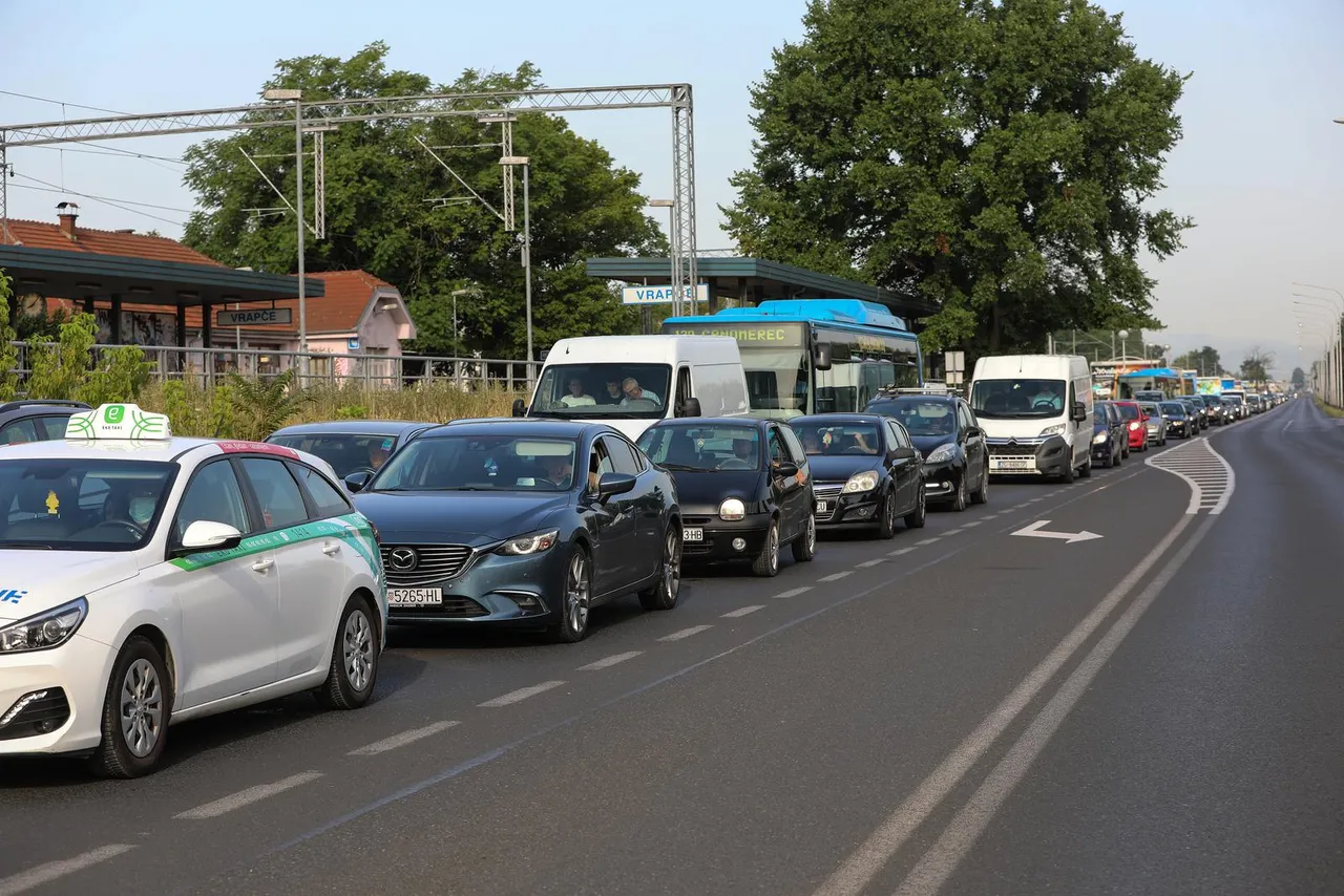  Zagreb: Stvaraju se prometne gužve zbog radova na pothodniku u Škorpikovoj ulici  