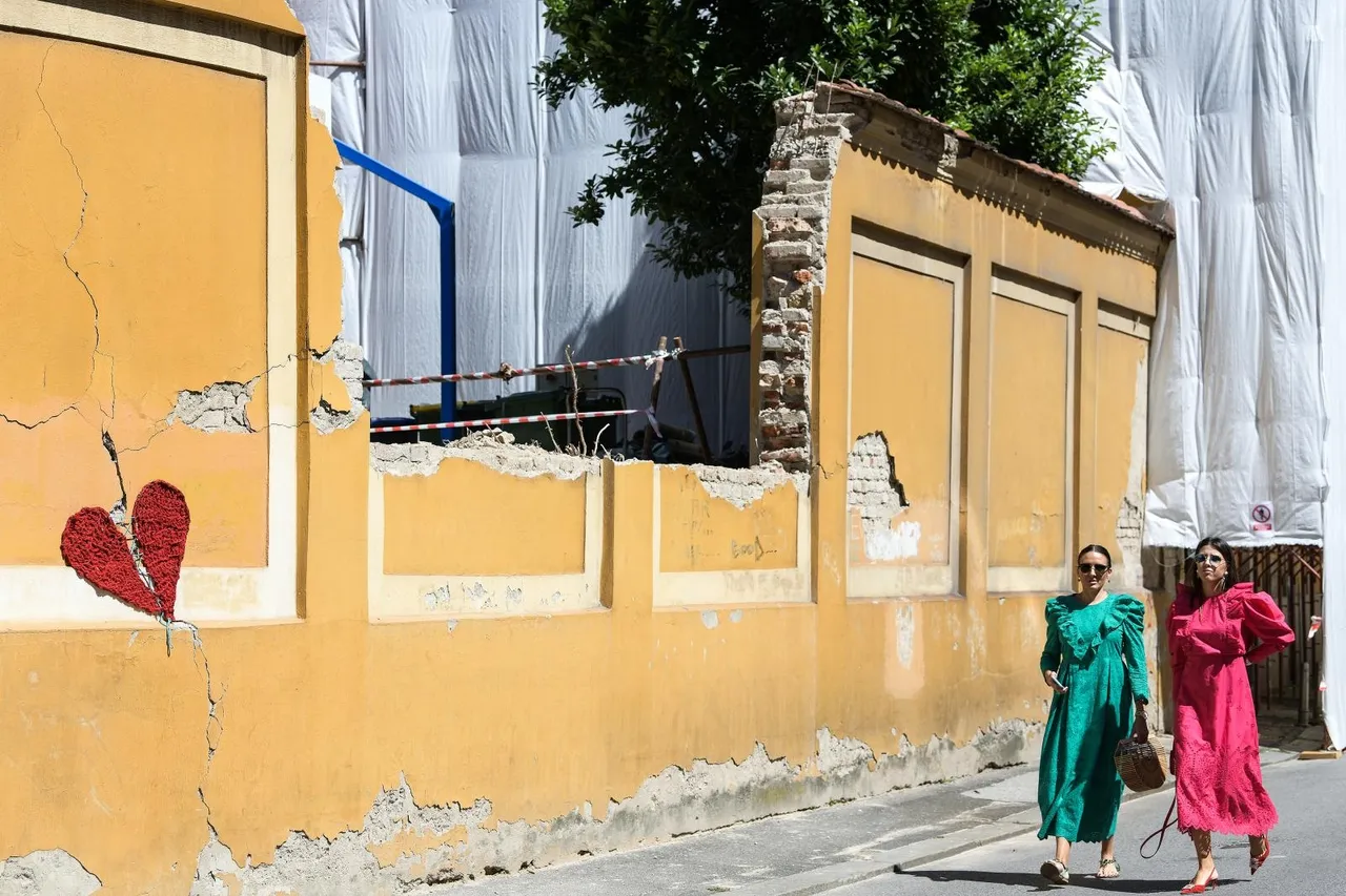 Radovi na obnovi Gimnazije Tituša Brezovačkog nakon potresa