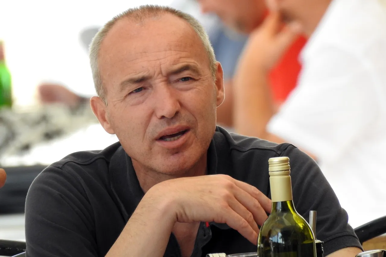 Ministar Damir Krstičević na moru