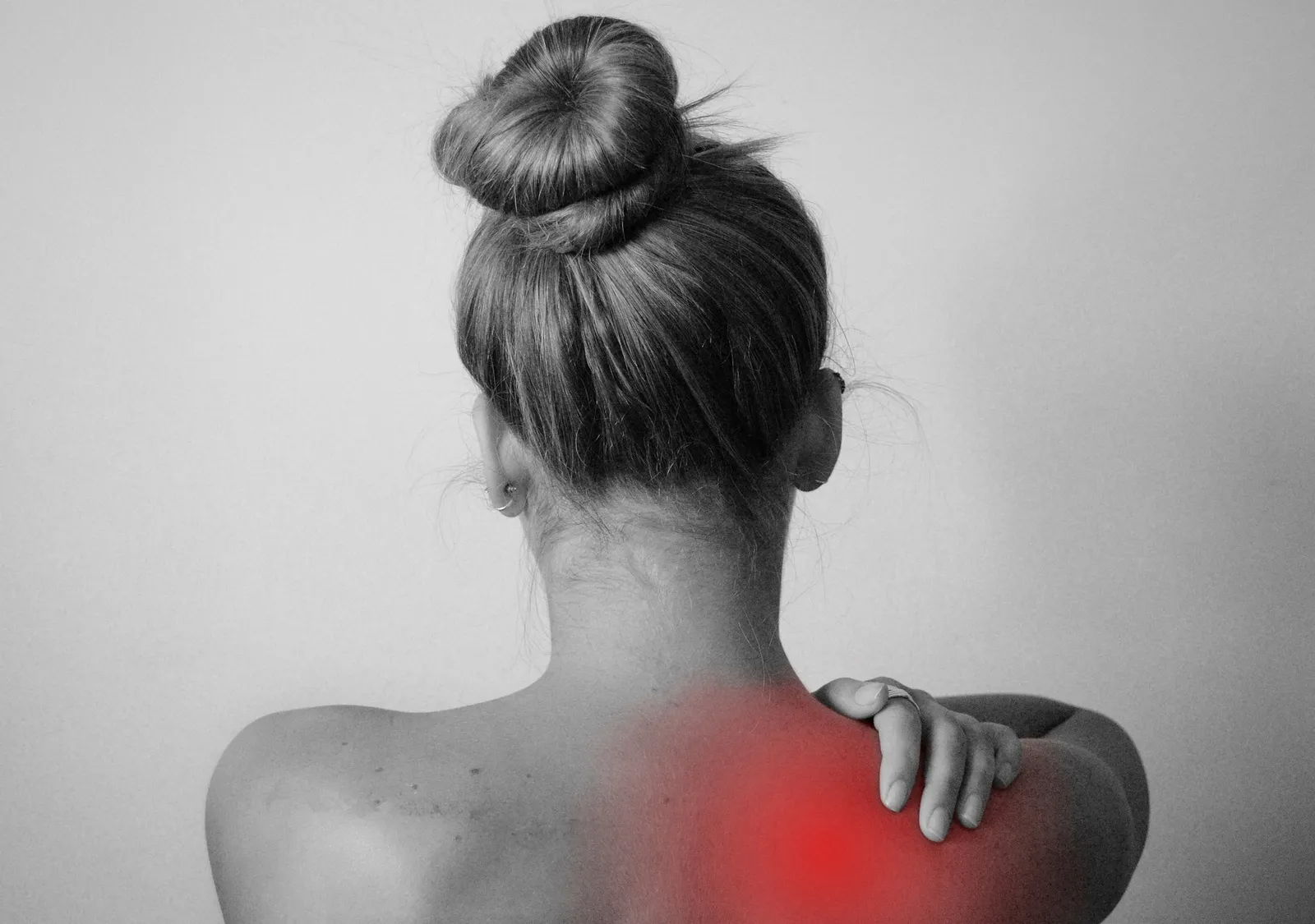 bol u ramenima se steže učinkovit lijek protiv bolova u zglobovima koljena