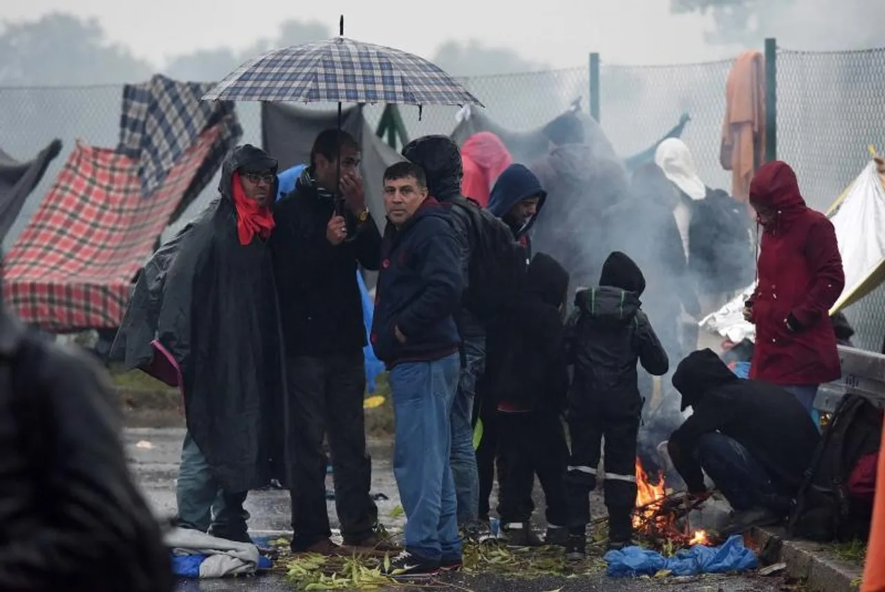 Migranti proveli kišnu noć na granici sa Slovenijom