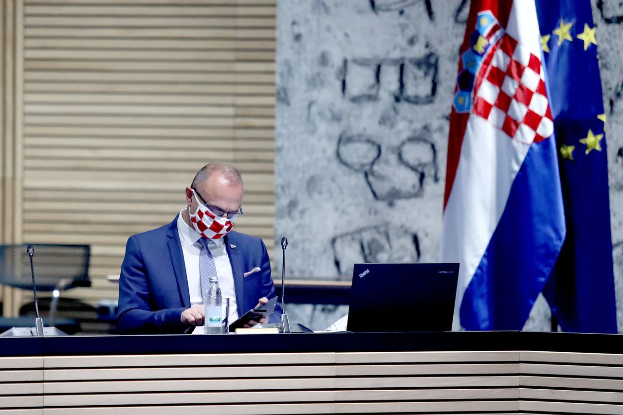 Kraj mandata ove Vlade - pretposljednja sjednica