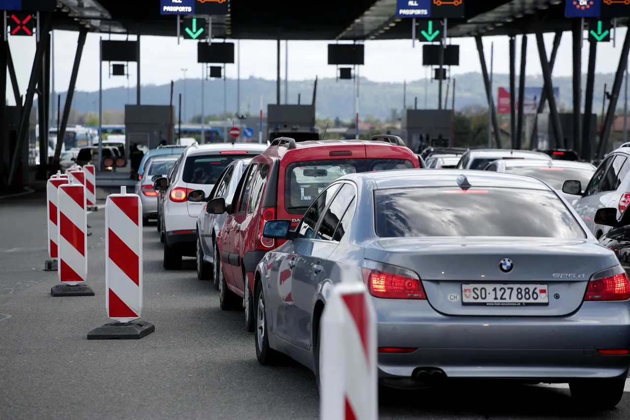 Bregana: Velika prometna gužva na hrvatsko-slovenskoj granici