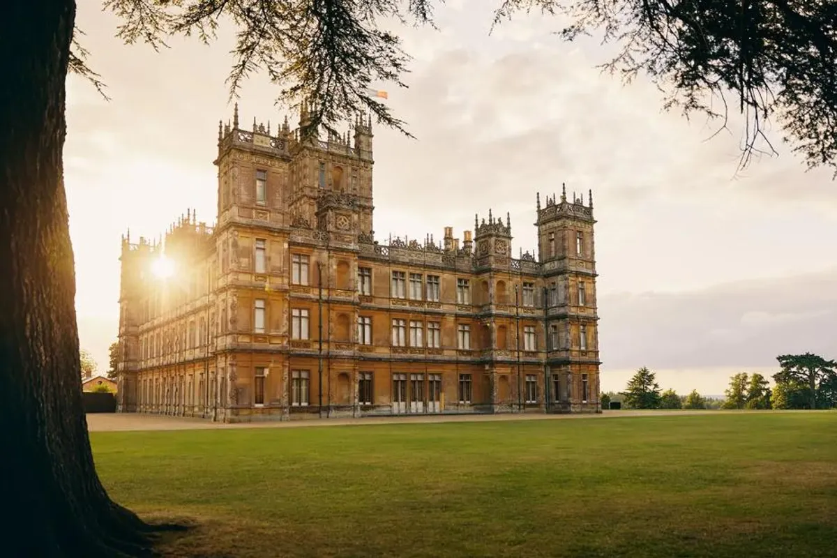 Airbnb šalje dvoje sretnika na glamurozan odmor u pravi Downton Abbey