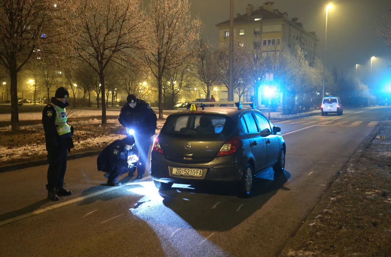 Tijekom obavljanja očevida na dvojicu policajaca naletio je automobil