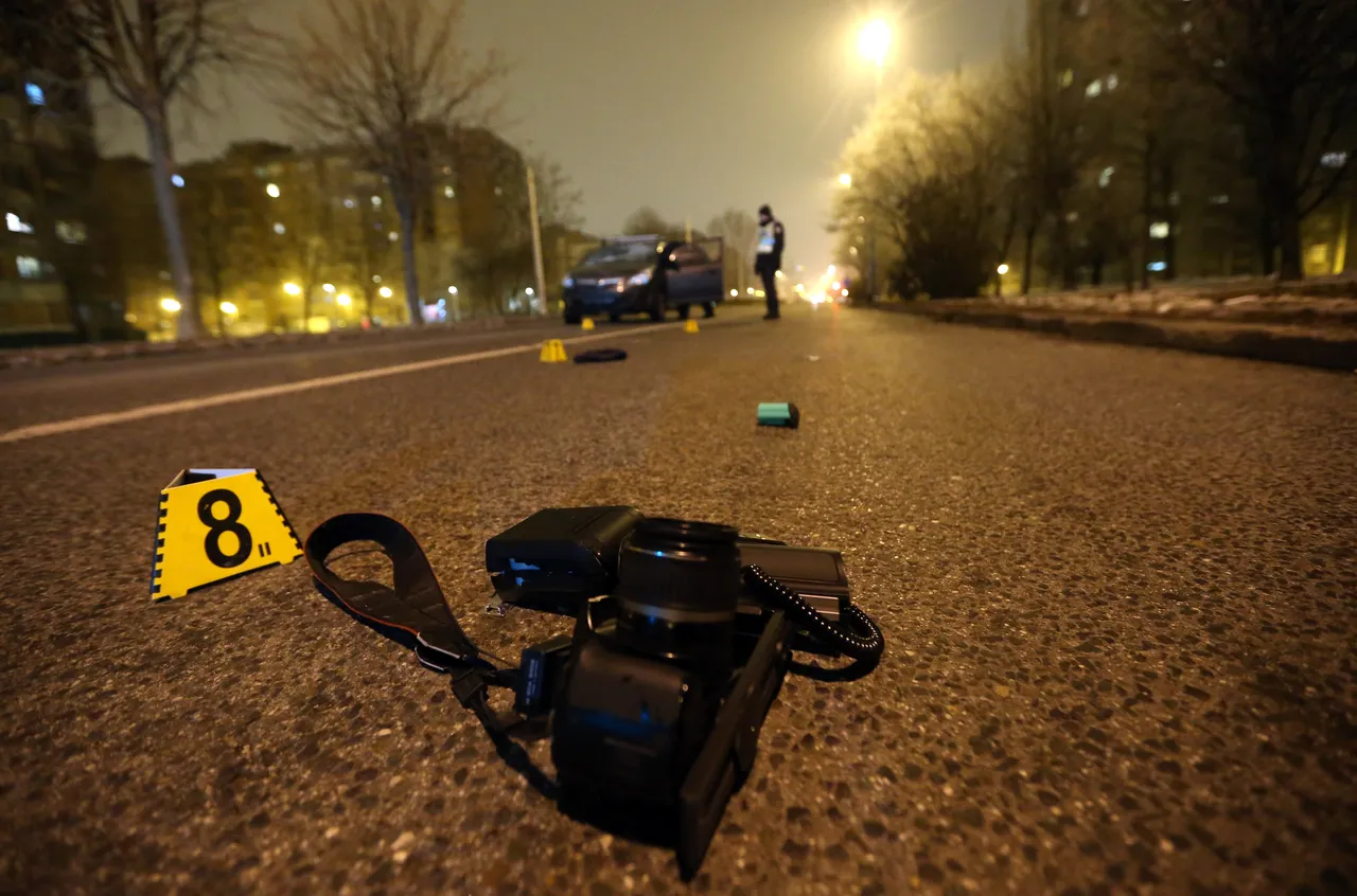Tijekom obavljanja očevida na dvojicu policajaca naletio je automobil