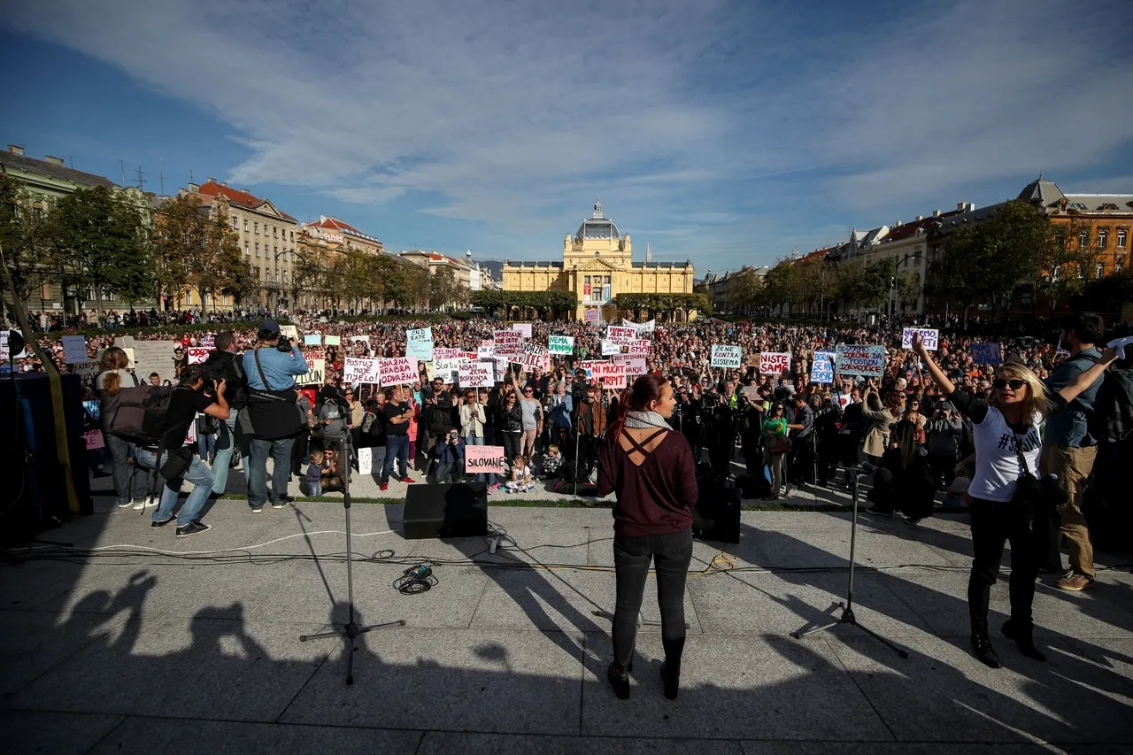 Zagreb: Na Trgu kralja Tomislava održan prosvjed "Pravda za djevojčice"