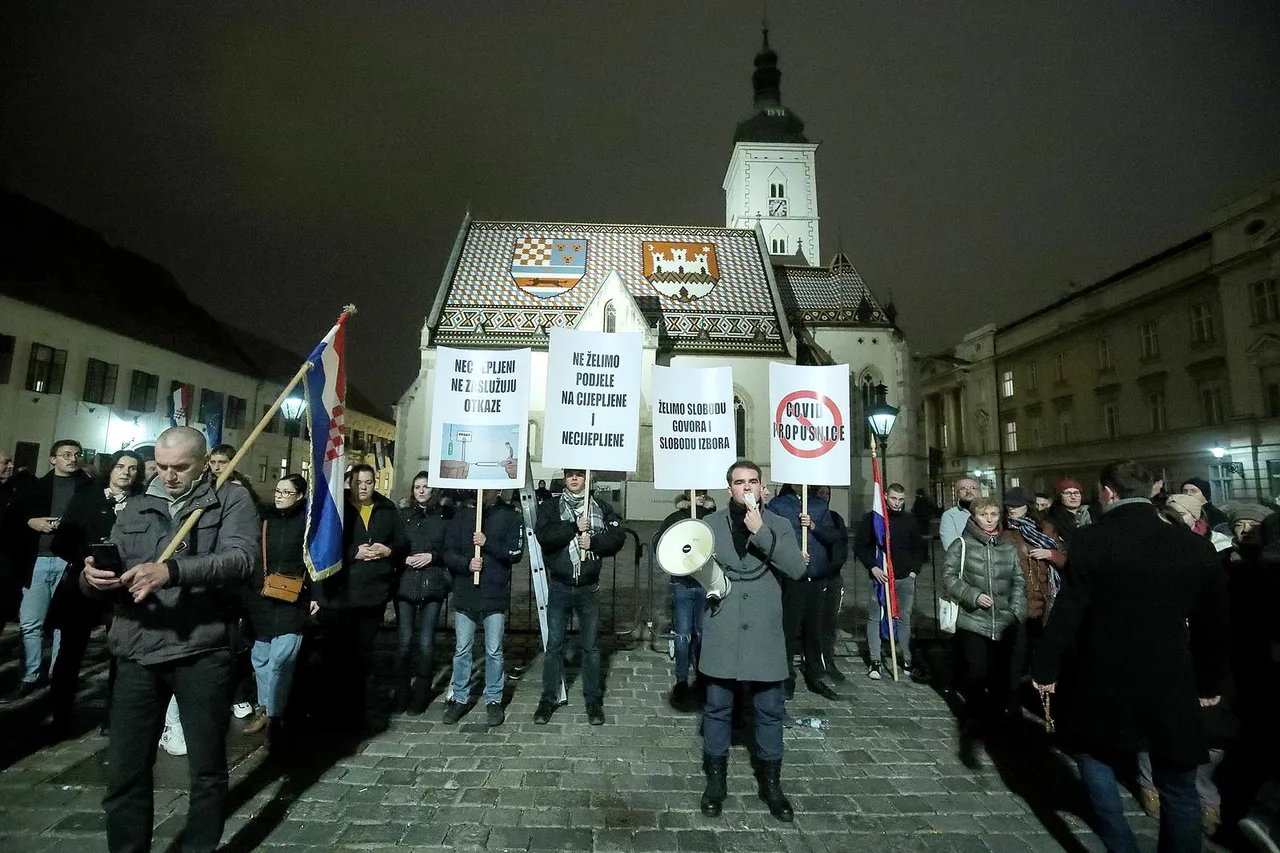 Prosvjed protivCovid potvrda u Zagrebu