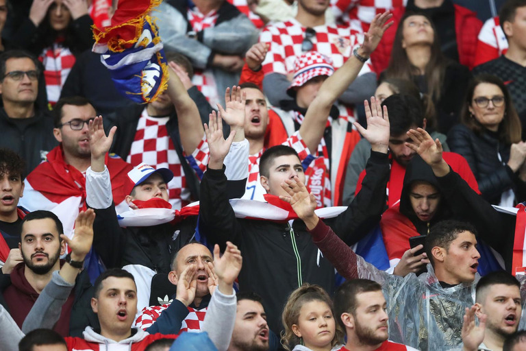 Hrvatski navijaci goli u poljskoj