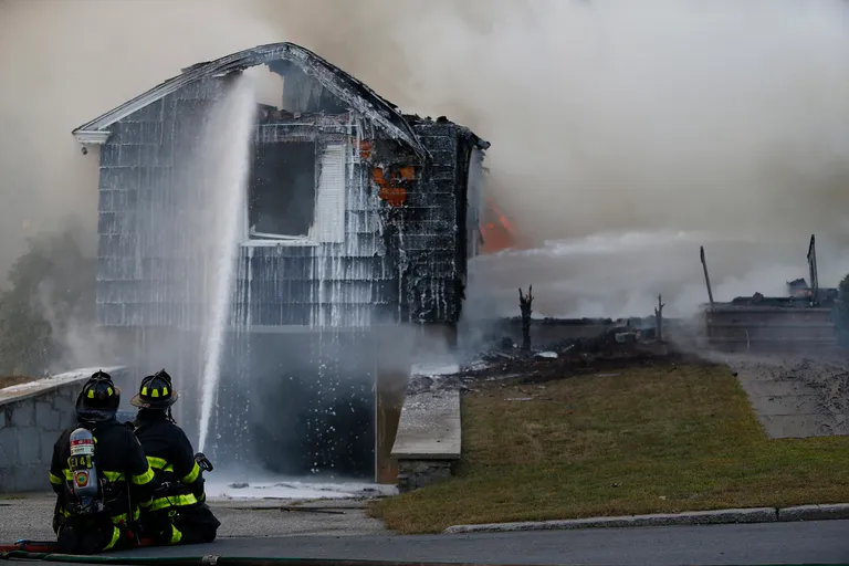 Niz eksplozija i požara u Bostonu: 'Svi koji imaju plin u kući neka napuste domove'