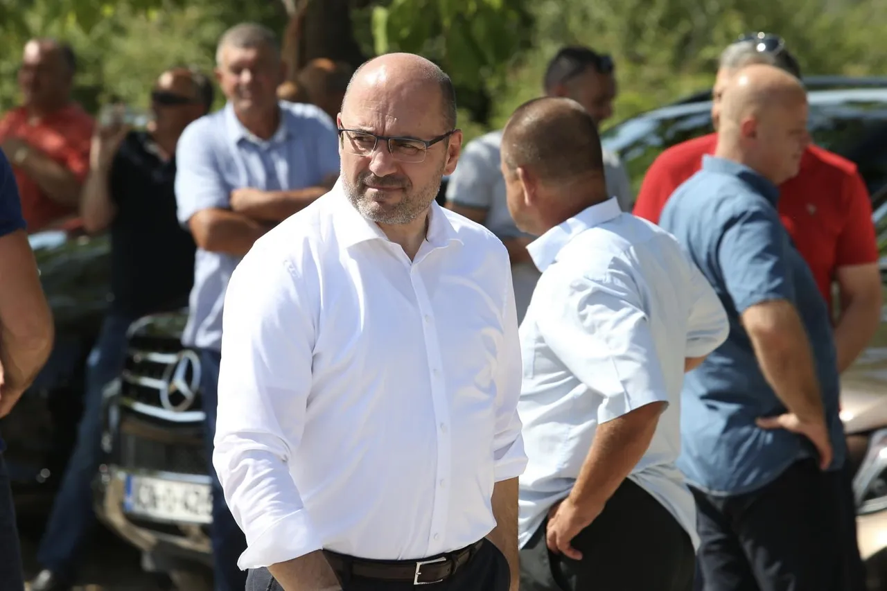 Sprovod majke Milana Bandića