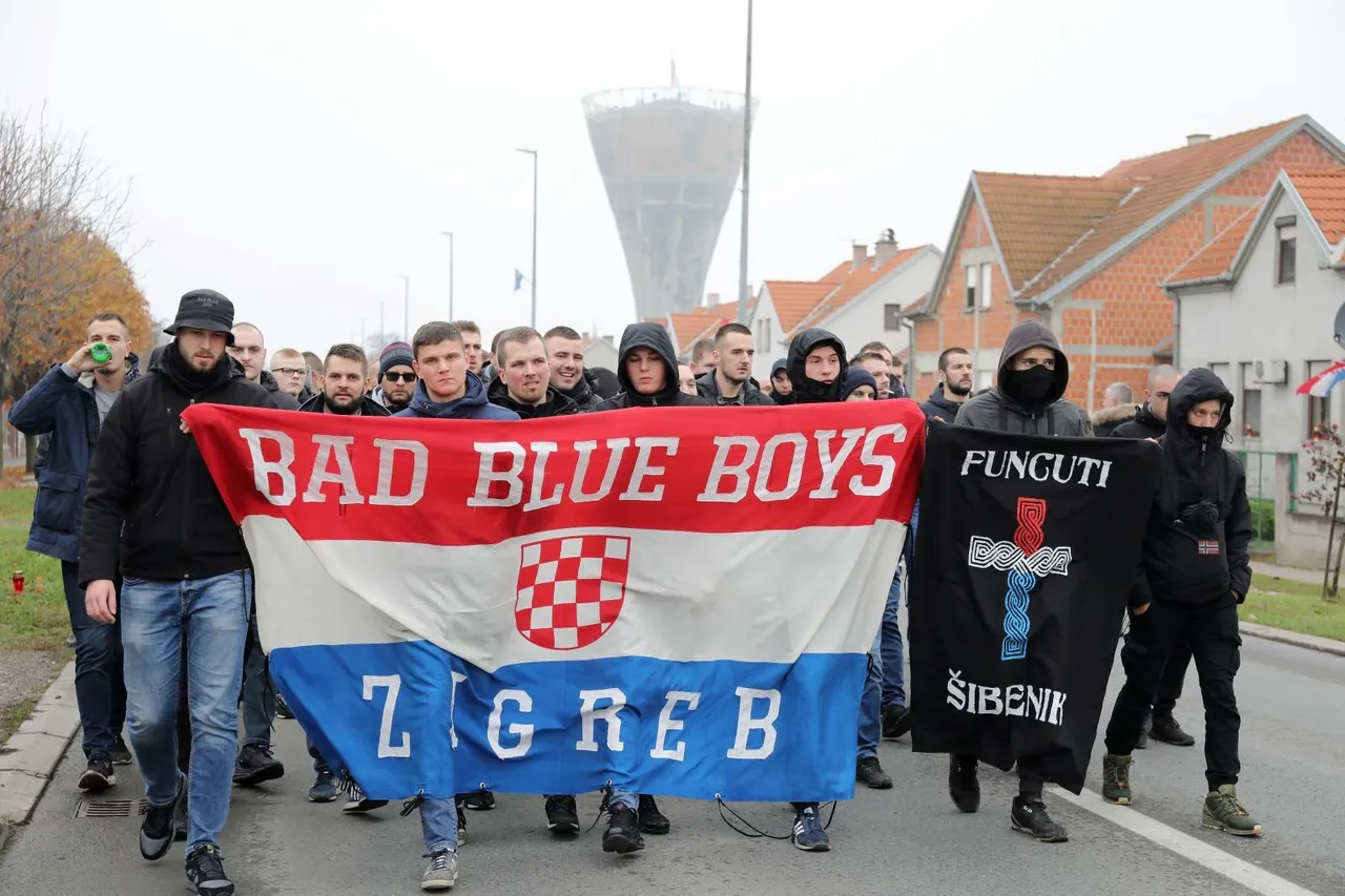 Vukovar: Bad Blue Boysi sudjelovali u Koloni sjećanja na obljetnicu pada Grada heroja