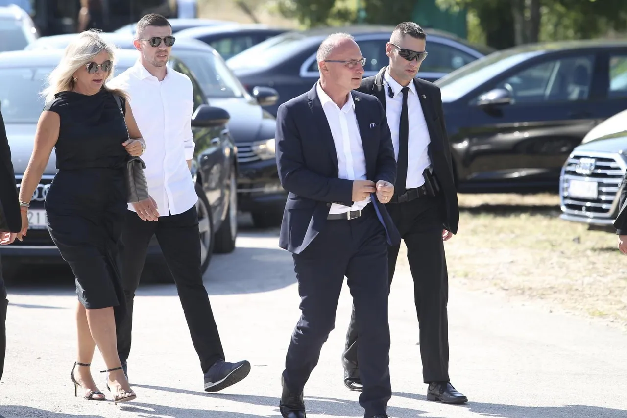 Sprovod majke Milana Bandića