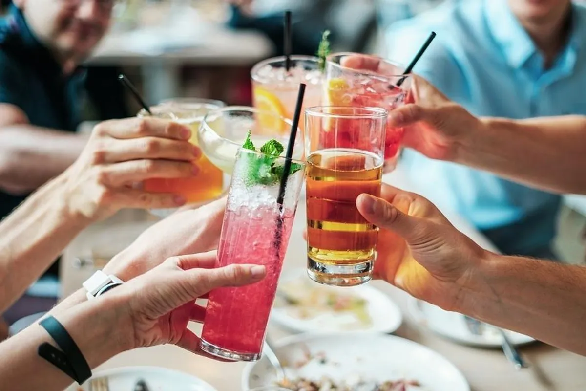 8 faza koje tvoje tijelo prolazi  kada piješ alkohol