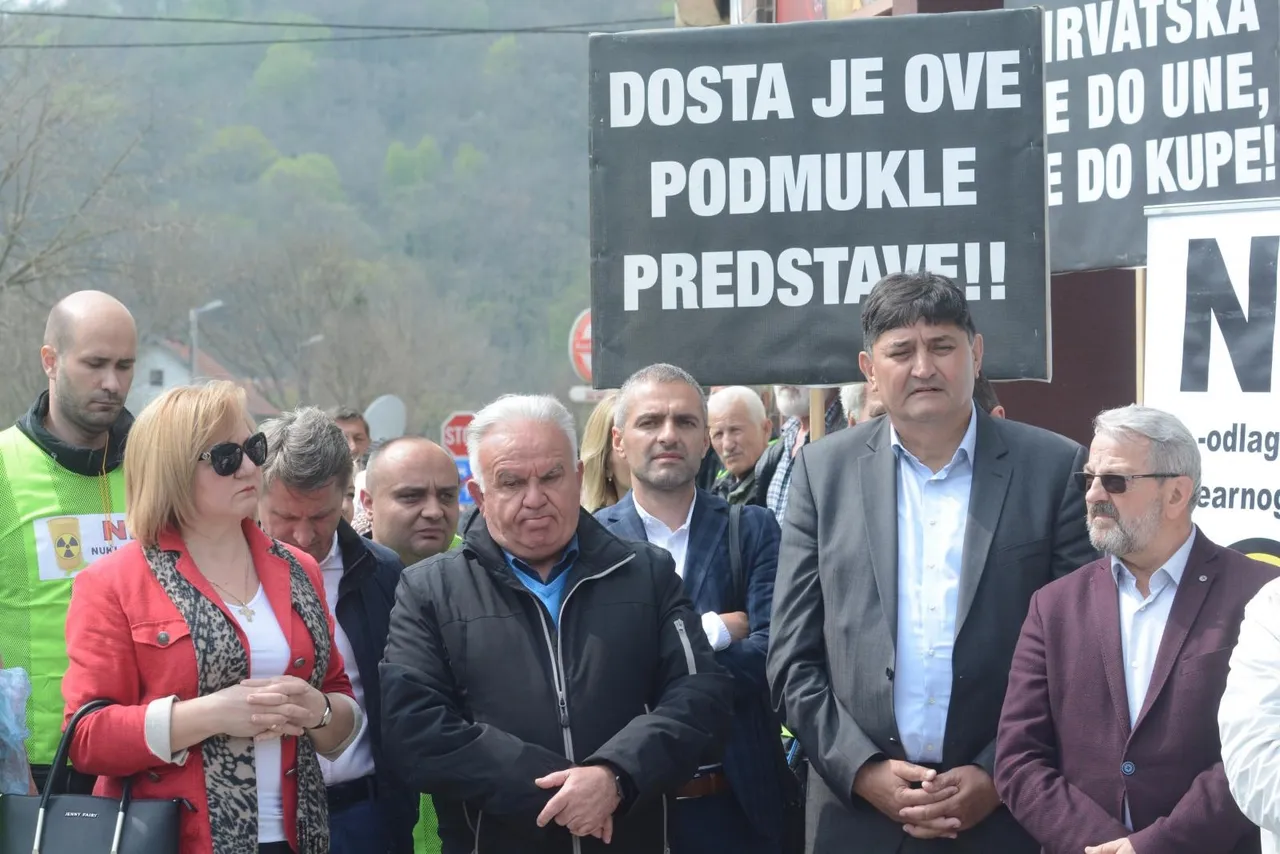 Prosvjedovali uz parole 'Želimo zrak, a ne rak', 'Razvijamo kontinentalni, a ne nuklearni turizam'