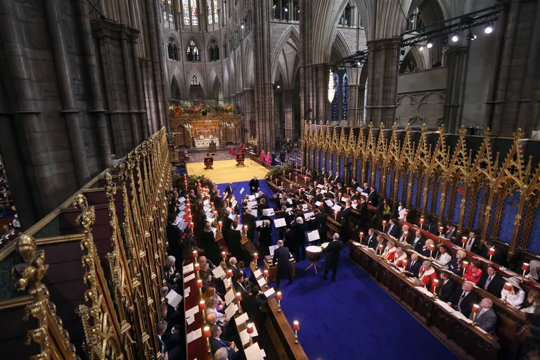 Krunidba kralja Charlesa III.: Pogled u nevjerojatnu Westminstersku katedralu