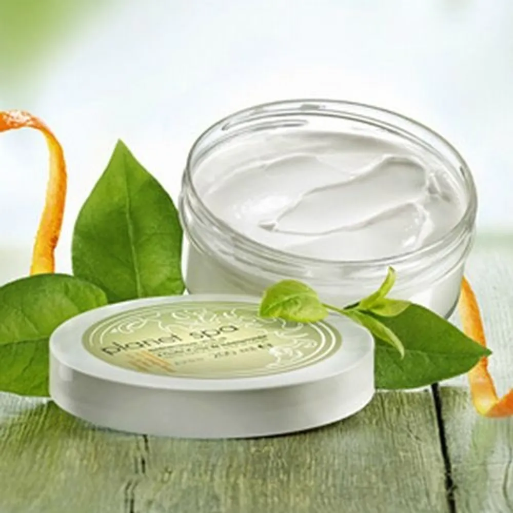 Avon Hidratantni maslac za tijelo s maslinovim uljem i ekstraktom cvijeta naranče
