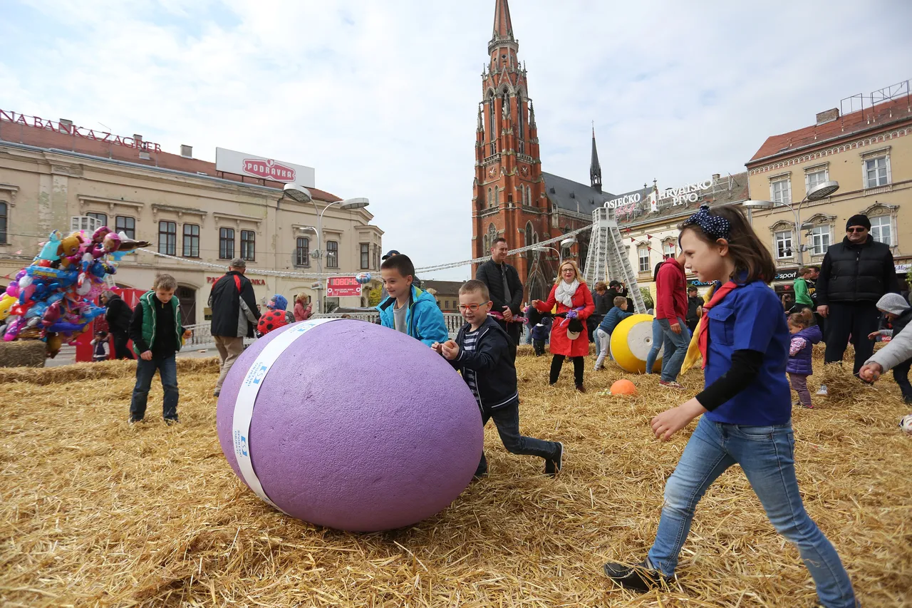 Najveće uskršnje gnijezdo na svijetu u Osijeku