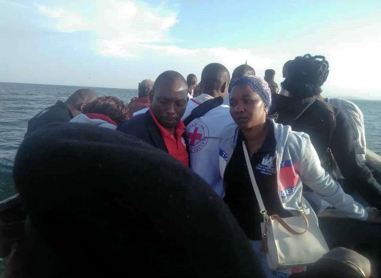 Broj poginulih u potonuću tanzanijskog trajekta dosegao 136