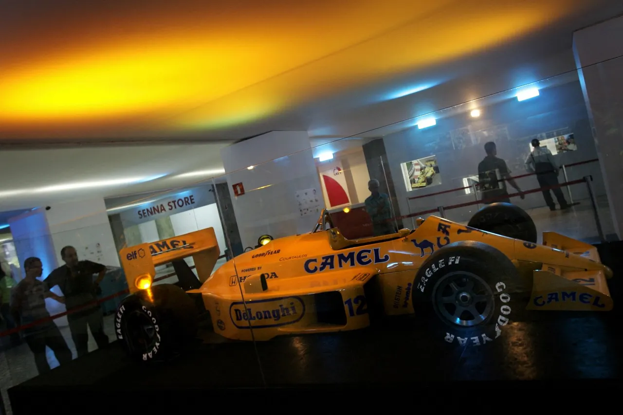 Ayrton Senna