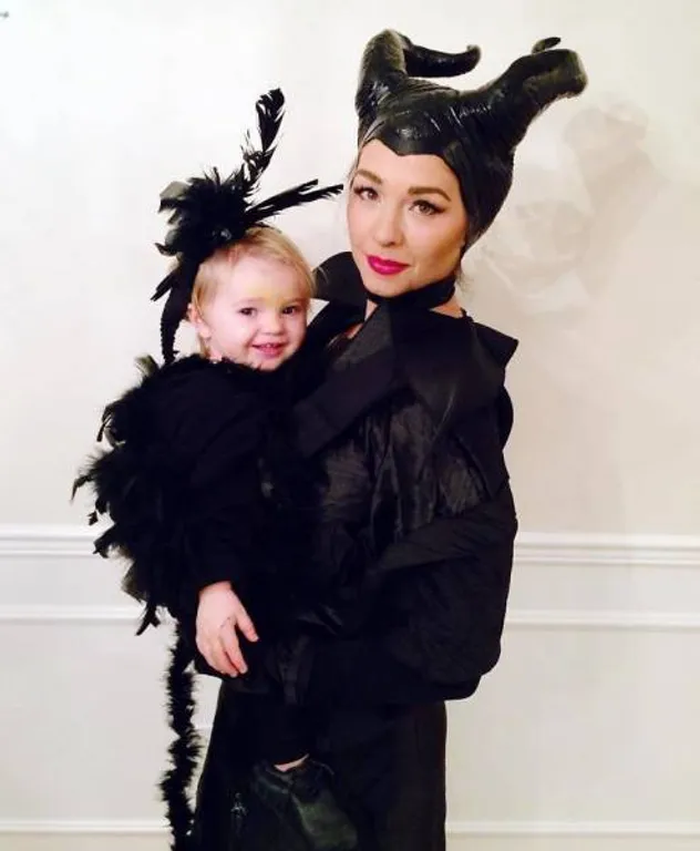baby_carriers_are_getting_pretty_stylish_for_halloween_640_01